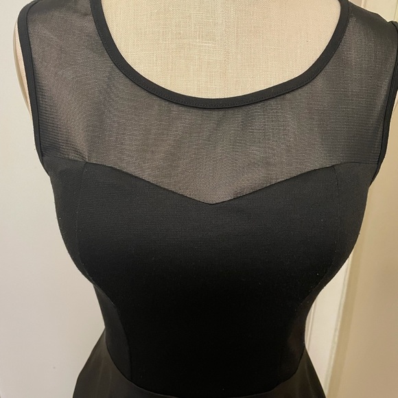 Mesh Trim Faux Leather Peplum Top - Picture 2 of 5